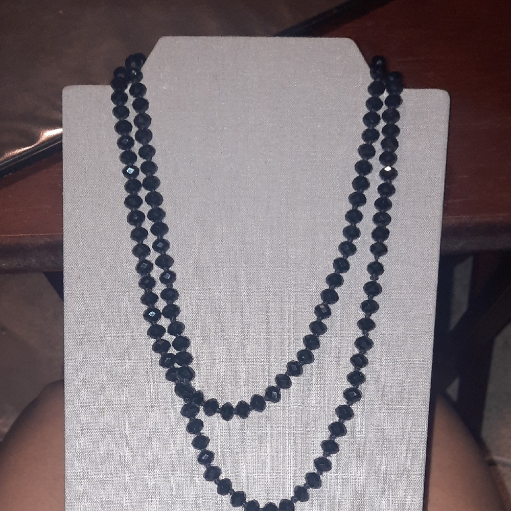 Elegant Black Beaded Necklace